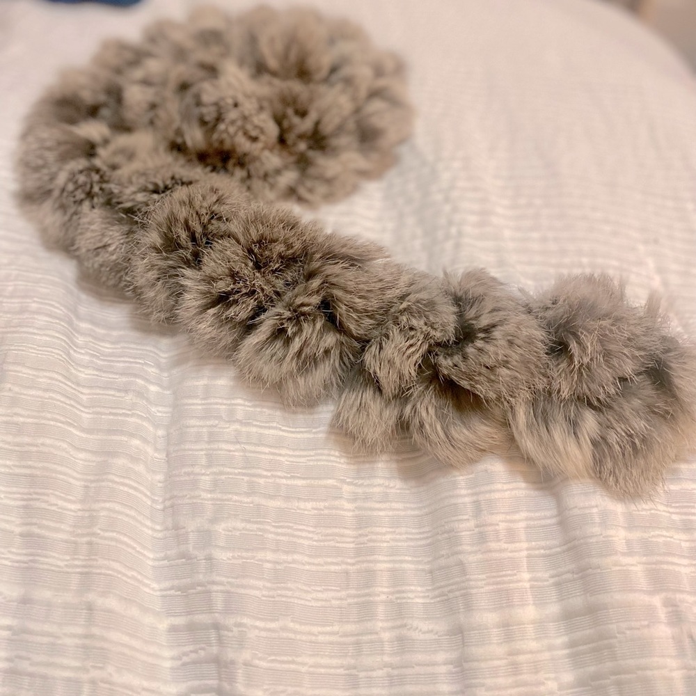 Rabbit fur collar